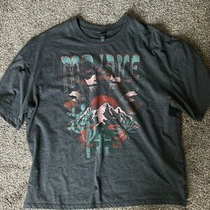 Women’s oversized tee